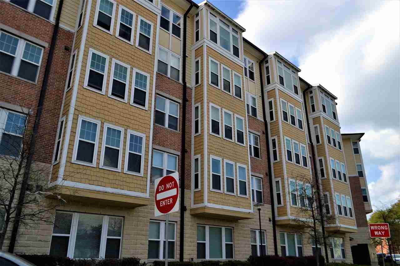 How to Protect Your Rental Property With Better Lease Terms